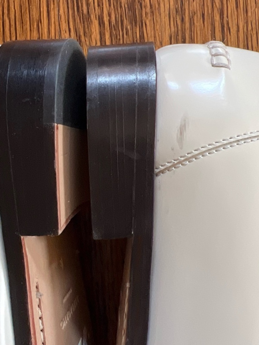 Ferragamo Ivory Patent Loafers with horse bit buckle detailing. Size 8. - Picture 11 of 11